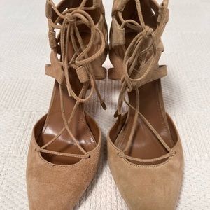 Aquazzura Firenze Belgravia Beige Suede Pointed Toe Heels Sz. 38.5